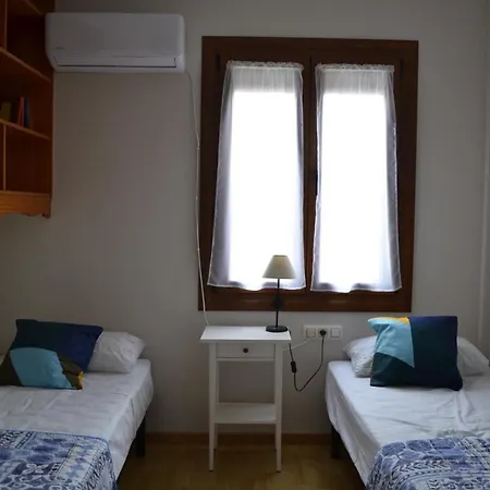 Centrico Y Amplio 100% Equipado * ヘレス